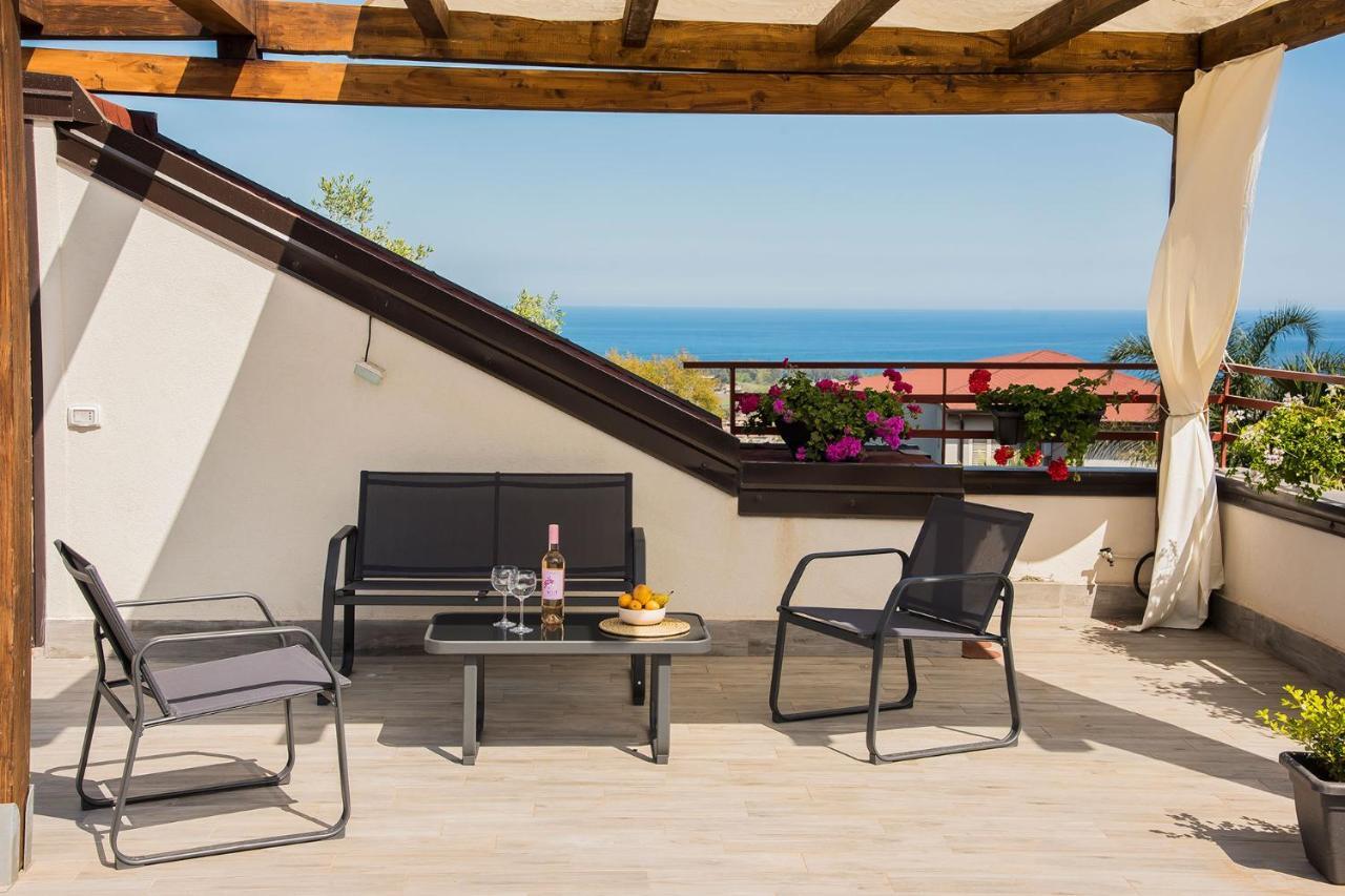 Holiday Home Luppinedda Nunziata Esterno foto